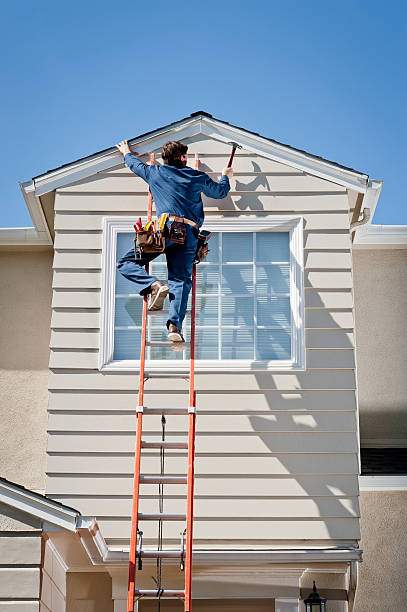 How To Choose The Right Materials for Your Siding Installation in 'Fortuna, CA